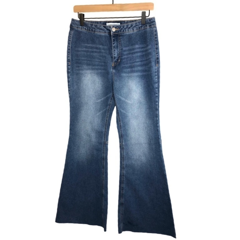 Vanilla Star Flare Leg Jeans High Rise Denim Size: 9‎